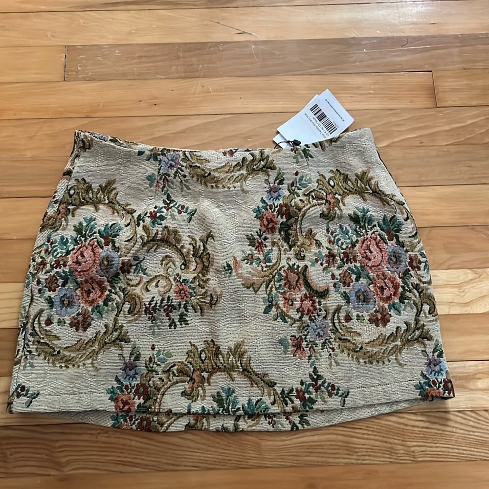 Princess Polly “MIRAI TAPESTRY MINI SKIRT MULTI”